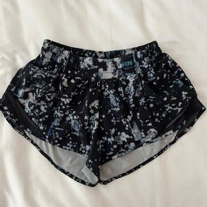 Lululemon Hotty Hot shorts